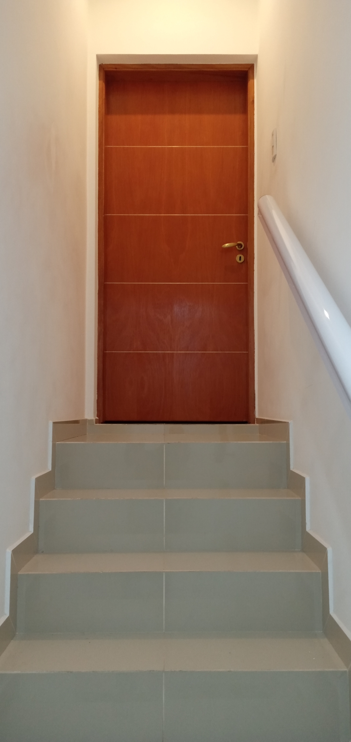 20210429_202717_mfnr