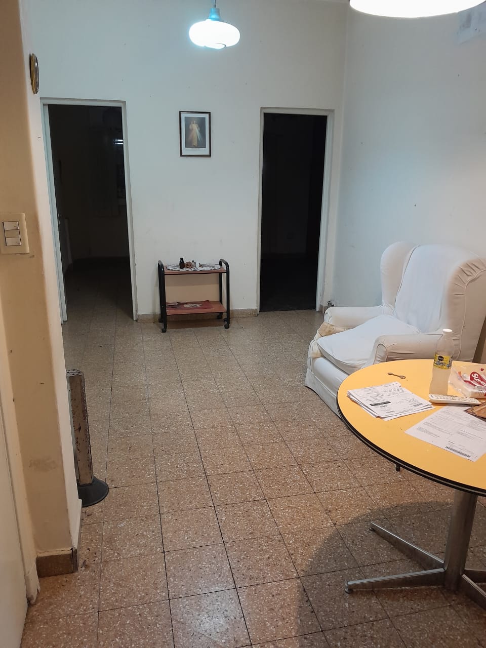 b7b9ffd2-7983-40e2-9b9e-9c9bdb93170d