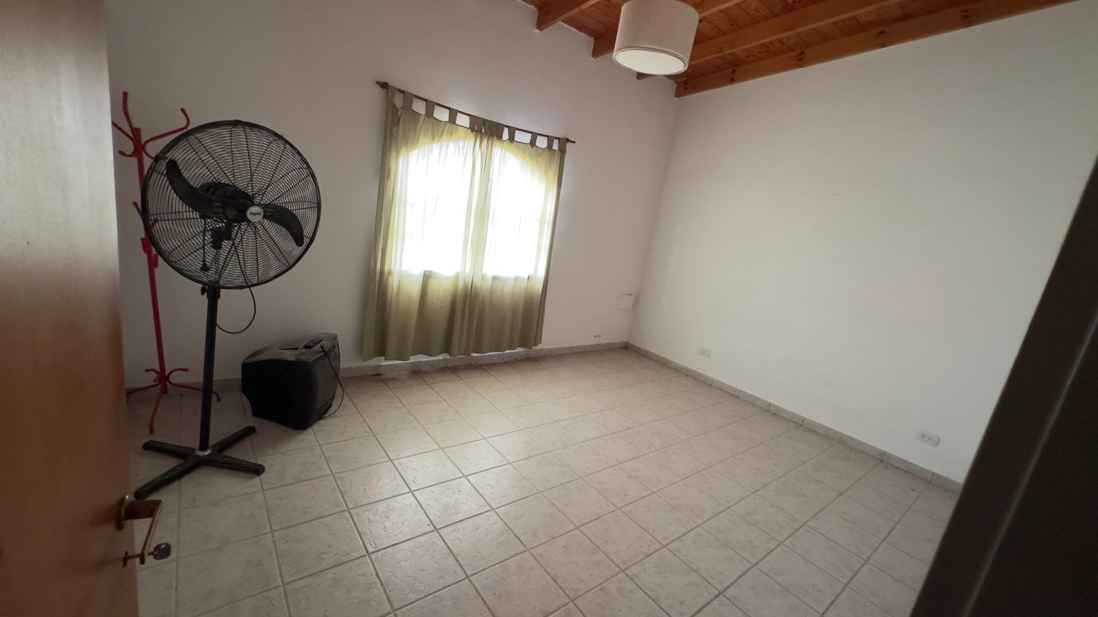 ALQUILER CASA CON PILETA
